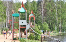 Детский лагерь Связист Детская площадка